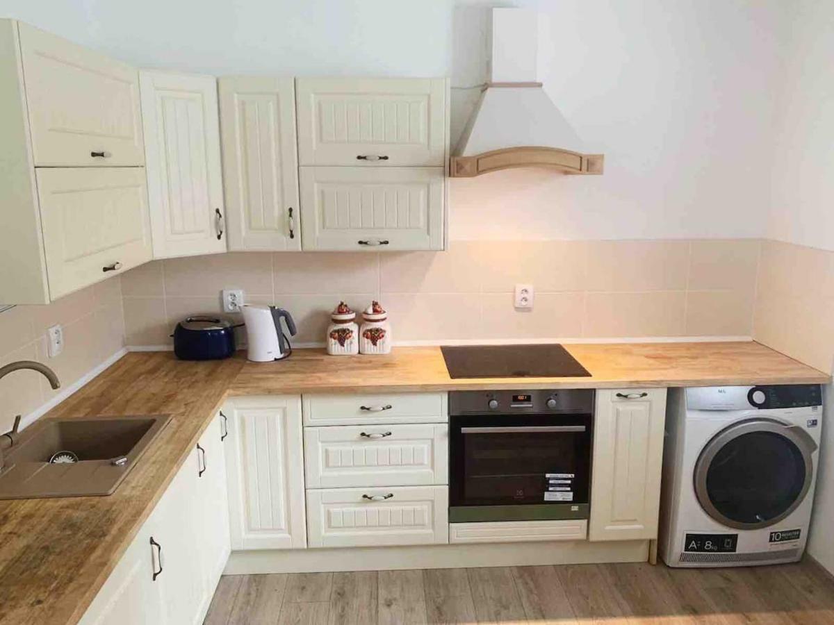 Luxe Bungalow,20min City Centr,5min Airport Feriehus *